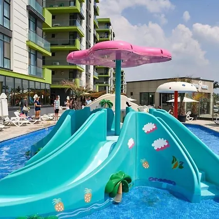 Hotel Luxuri By Alz 5*