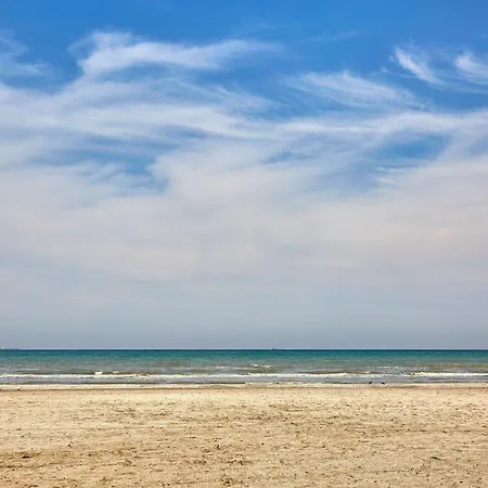 Luxuri By Alz Hotel 5*