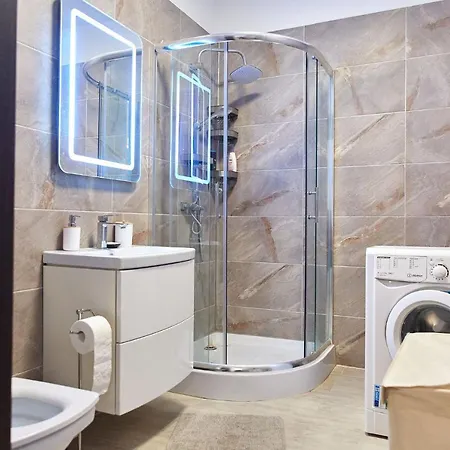 Luxuri By Alz فندق