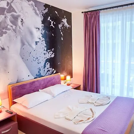 فندق Luxuri By Alz Năvodari