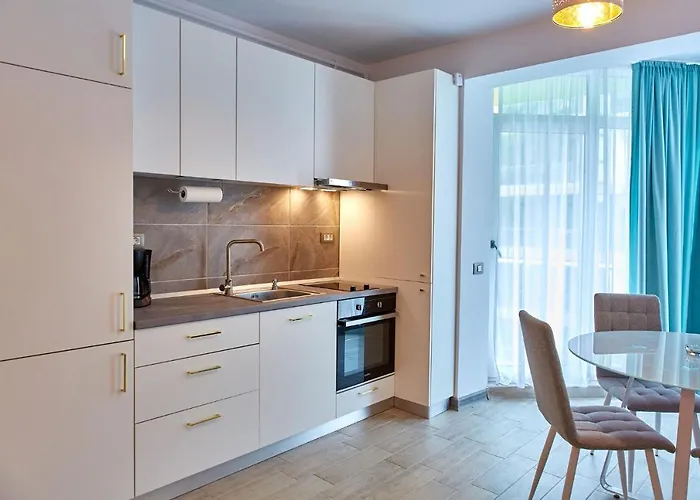 Luxuri By Alz Hotel 5*